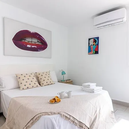 Salamanca Apartments! Apartment