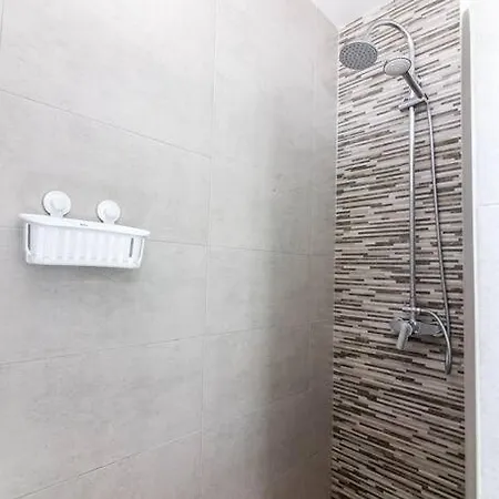 Salamanca Apartments! Apartment *