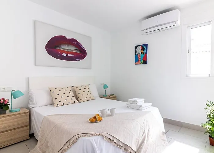 Salamanca Apartments! Apartment